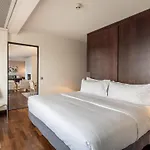 Hilton Kalastajatorppa Отель Хельсинки