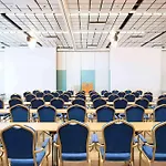 Hilton Kalastajatorppa Отель Хельсинки