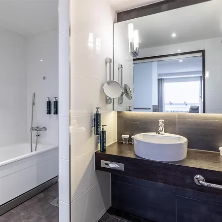 Hilton Kalastajatorppa 4*