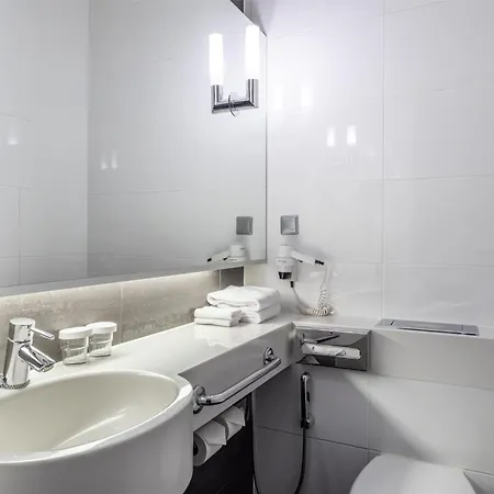 Hilton Kalastajatorppa Ξενοδοχείο 4*
