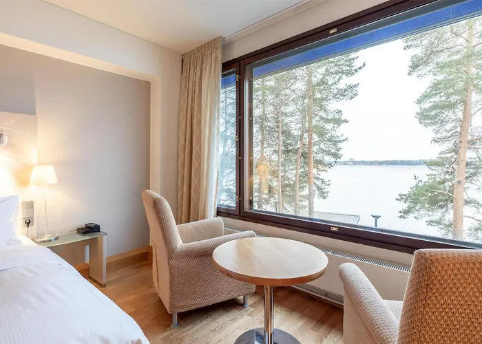 Hotel Hilton Kalastajatorppa 4*