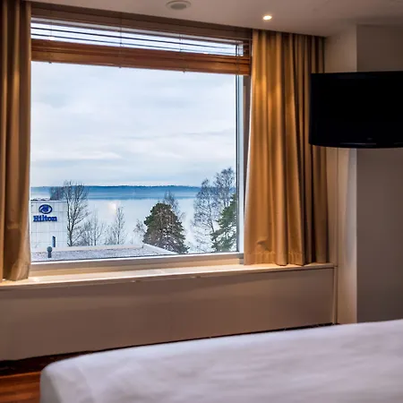 酒店 希尔顿赫尔辛基卡拉斯塔佳图帕酒店 4*