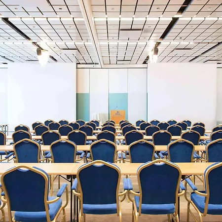 希尔顿赫尔辛基卡拉斯塔佳图帕酒店 酒店 赫尔辛基