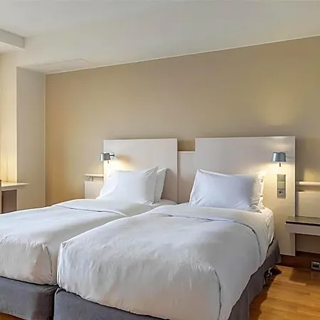 Hotel Hilton Kalastajatorppa 4*